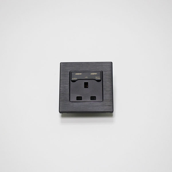 uk Aluminum alloy panel multi-function 3-hole wall usb plug socket